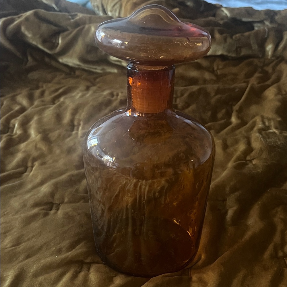 Amber Glass Bottle with Stopper